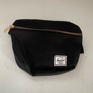 NWOT | Herschel Supply Black Belt Bag w/ Gold Zipper